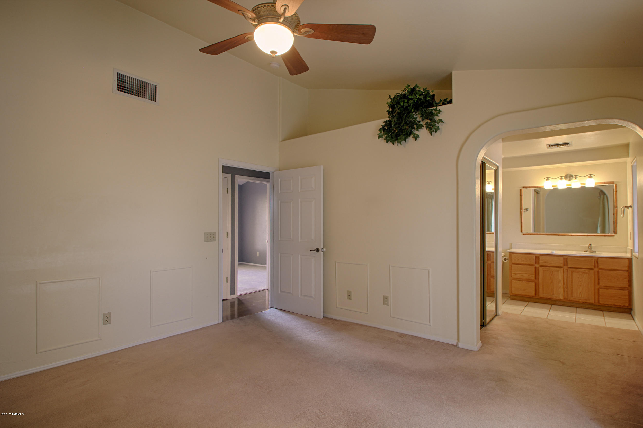 11501 West Grier Road Marana, AZ 85653 - Photo 9 of 19 Gallery Image 9