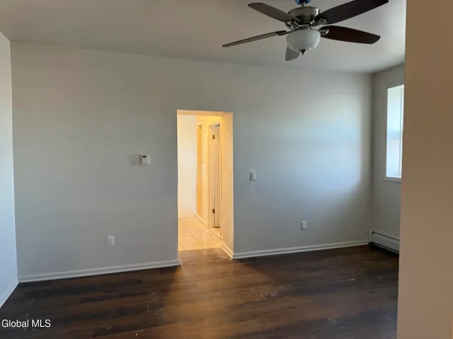 $1,400 | Undisclosed Address, Troy, NY 12180