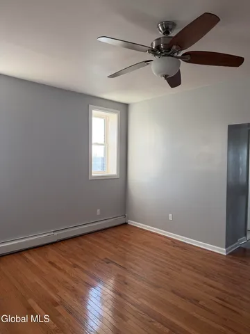 $1,400 | Undisclosed Address, Troy, NY 12180