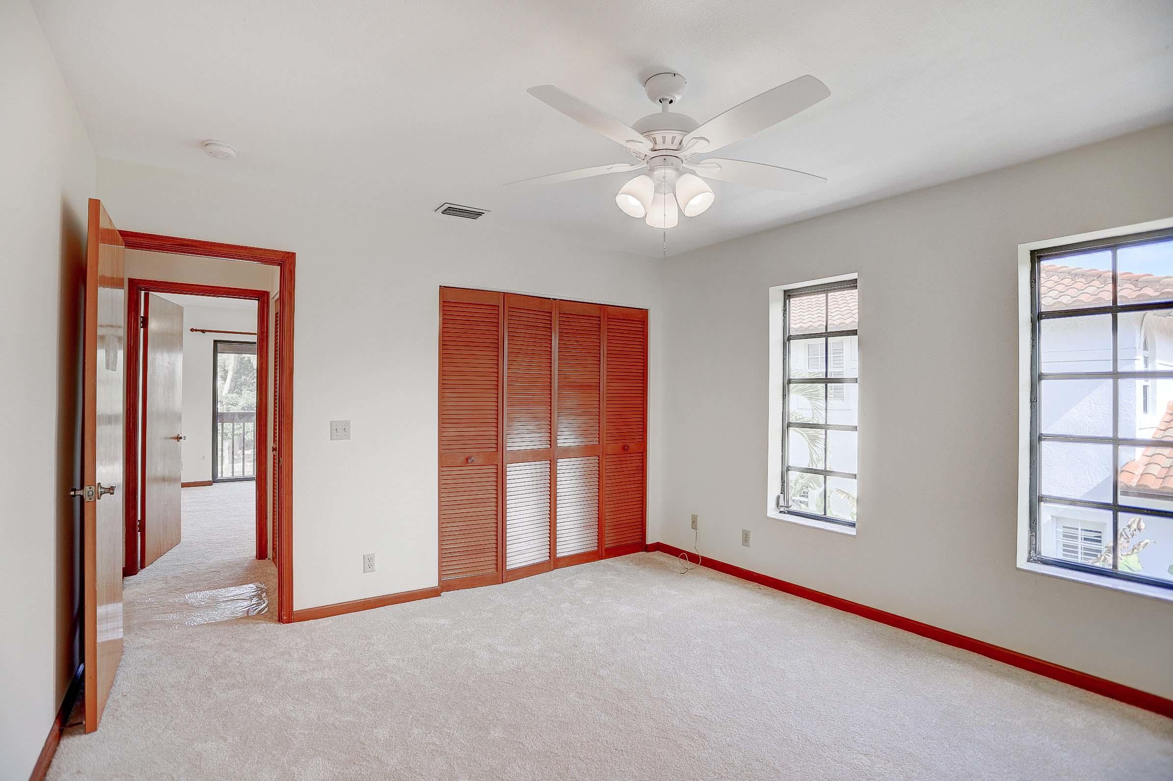 399 Southwest 15th Street Boca Raton, FL 33432 - Photo 31 of 53 GUEST BEDROOM 4-CORNER