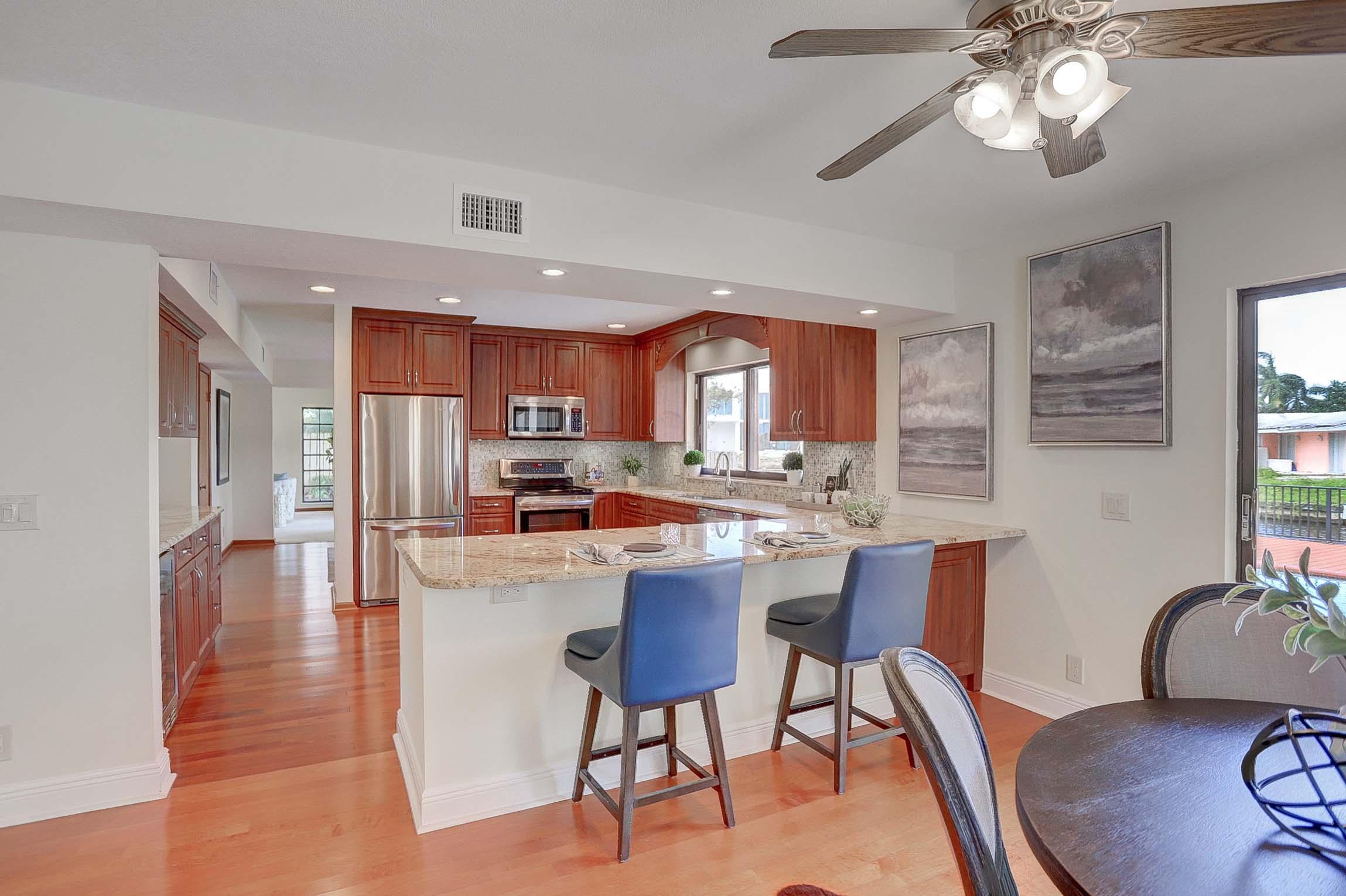399 Southwest 15th Street Boca Raton, FL 33432 - Photo 6 of 53 KITCHEN