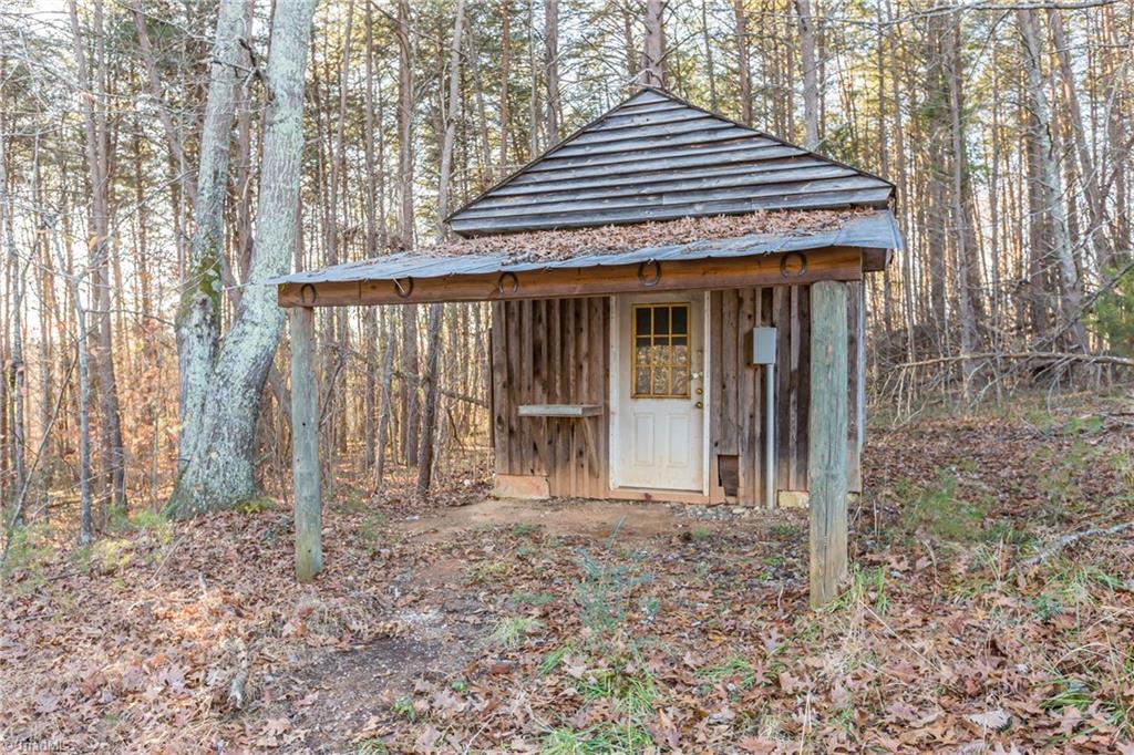 1267 High Valley Road King, NC 27021 - Photo 27 of 33