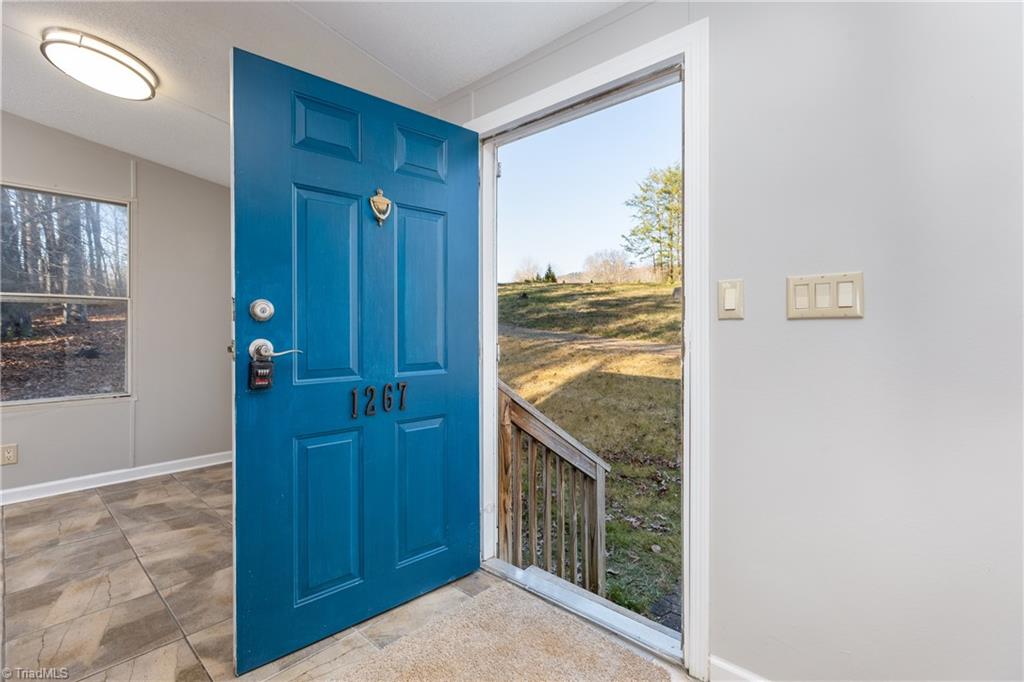 1267 High Valley Road King, NC 27021 - Photo 4 of 33