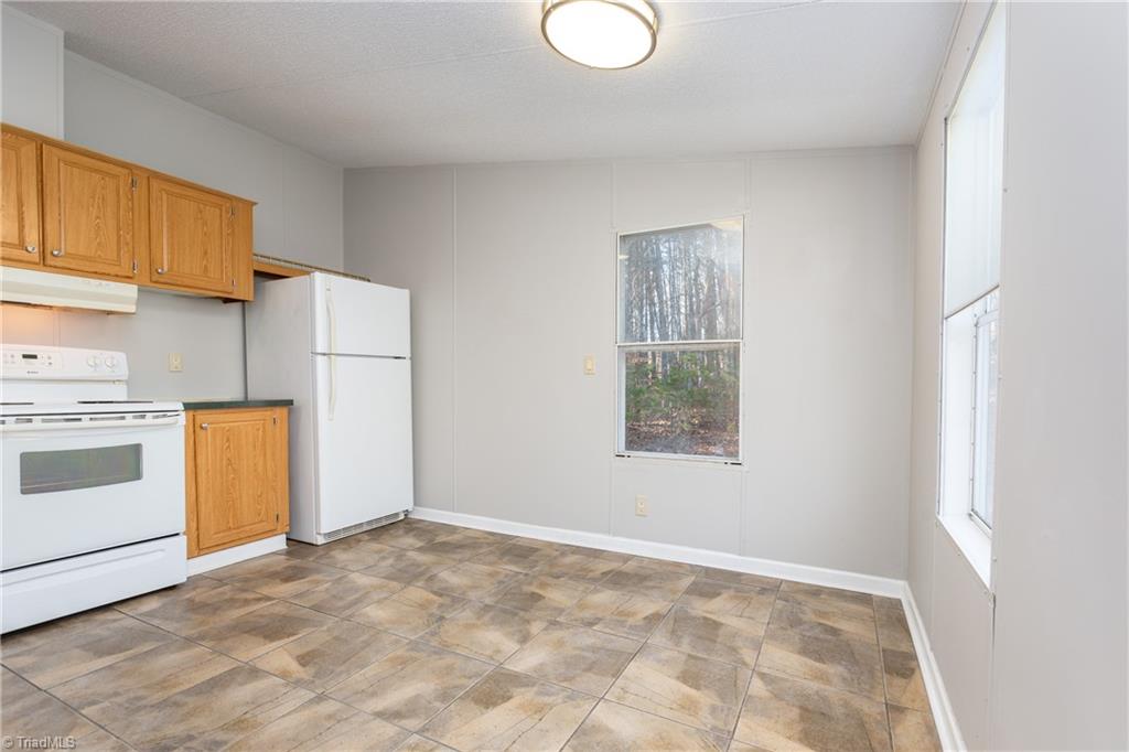 1267 High Valley Road King, NC 27021 - Photo 7 of 33