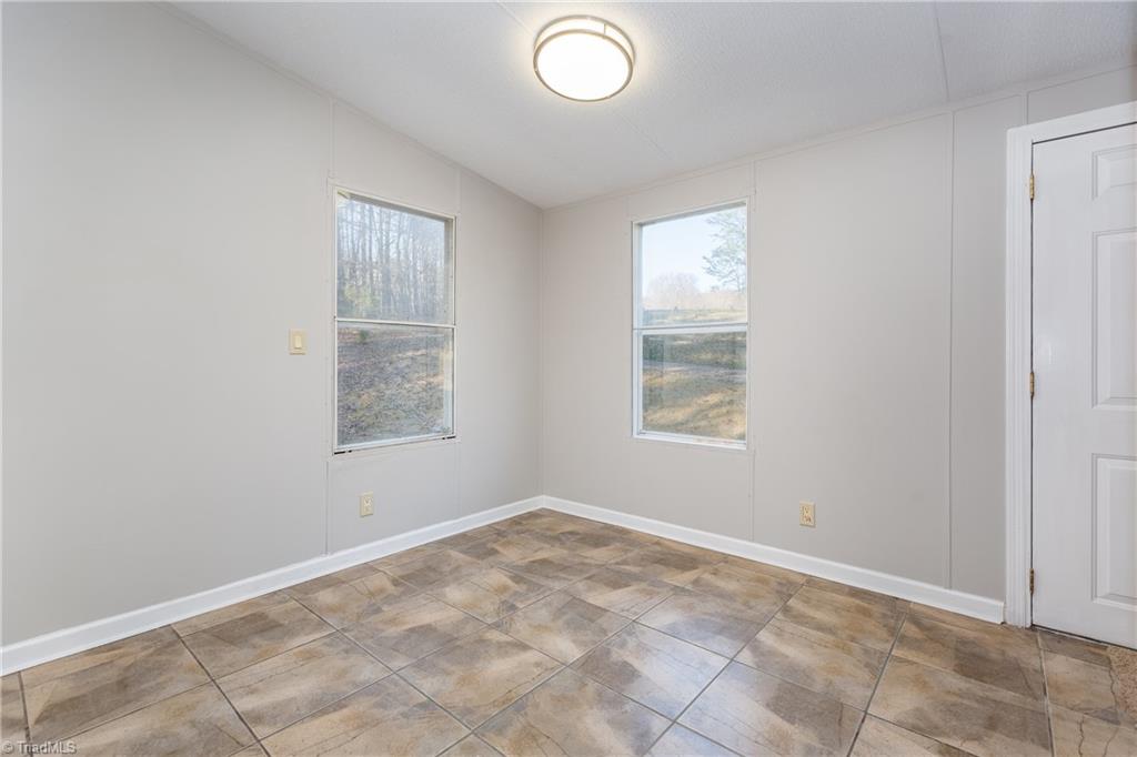1267 High Valley Road King, NC 27021 - Photo 10 of 33
