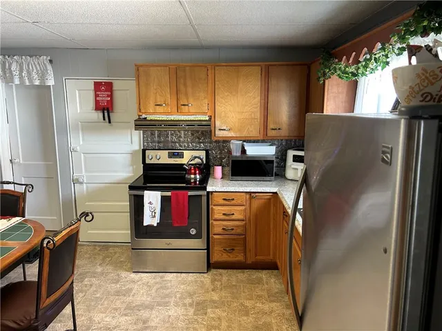 $40,000 | 927 1st Street, New Salem, PA 15468