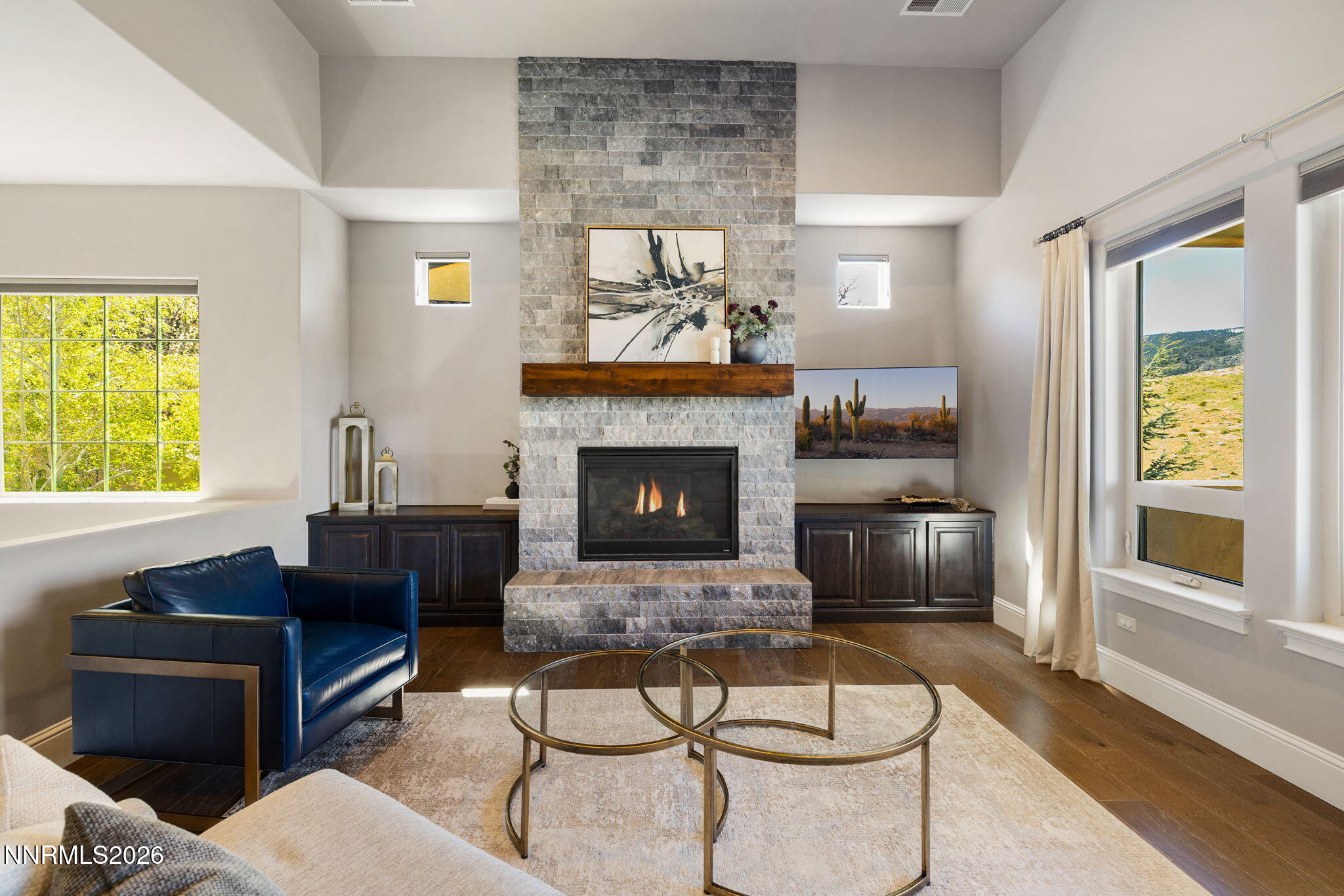 3172 Vista Favoloso Reno, NV 89519 - Photo 4 of 71 a living room with furniture and a fireplace