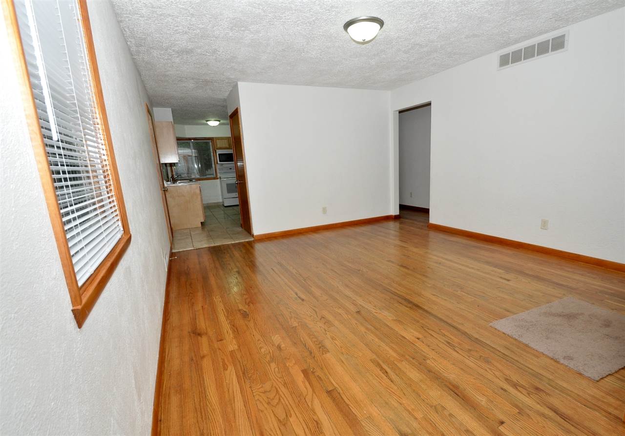 515 Roland Avenue Rockford, IL 61107 - Photo 4 of 25 Gallery Image 4