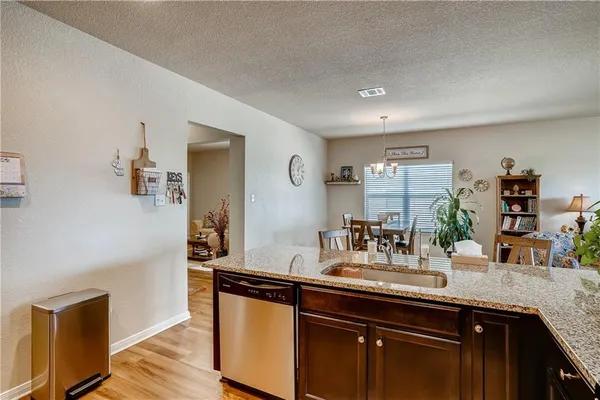 $2,000 | 5109 Winsbury Drive, Georgetown, TX 78626