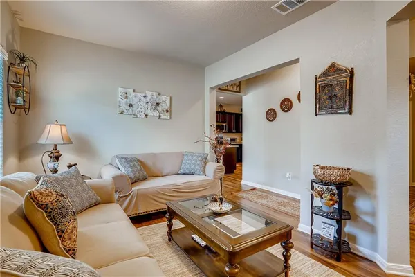 $2,000 | 5109 Winsbury Drive, Georgetown, TX 78626