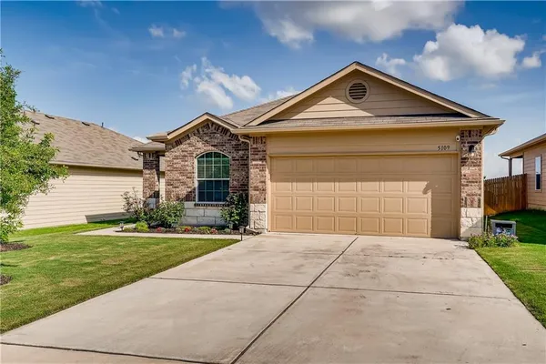 $2,000 | 5109 Winsbury Drive, Georgetown, TX 78626