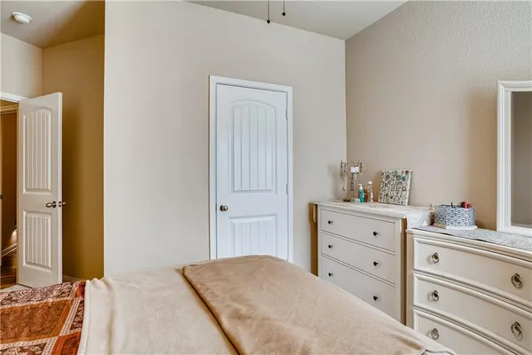 $2,000 | 5109 Winsbury Drive, Georgetown, TX 78626