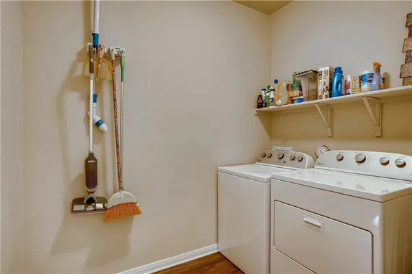 $2,000 | 5109 Winsbury Drive, Georgetown, TX 78626