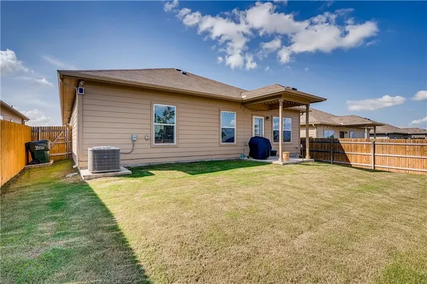 $2,000 | 5109 Winsbury Drive, Georgetown, TX 78626