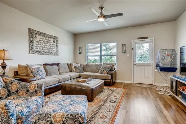 $2,000 | 5109 Winsbury Drive, Georgetown, TX 78626