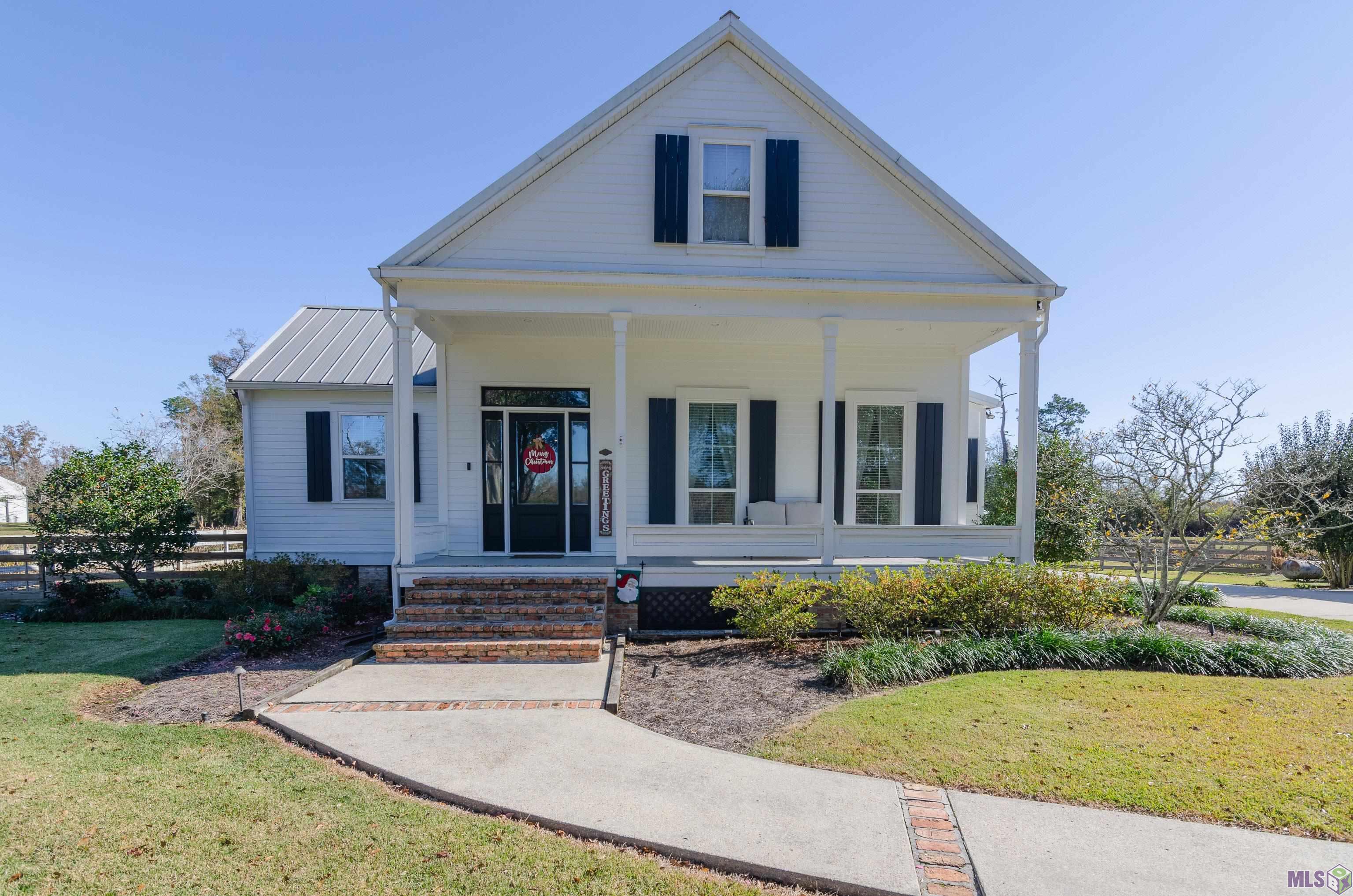 20452 Rainey Lane Springfield, LA 70462 - Photo 1 of 36