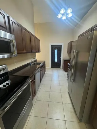 $2,850 | 2750 Southwest 140th Terrace, Davie, FL 33330