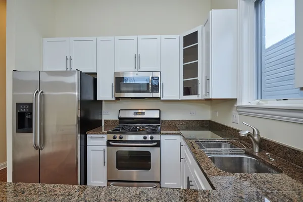 $3,495 | 2436 West Cortez Street, Unit 3E, Chicago, IL 60622