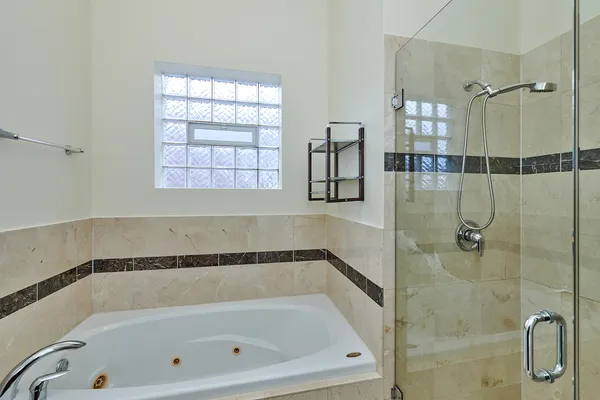 $3,495 | 2436 West Cortez Street, Unit 3E, Chicago, IL 60622