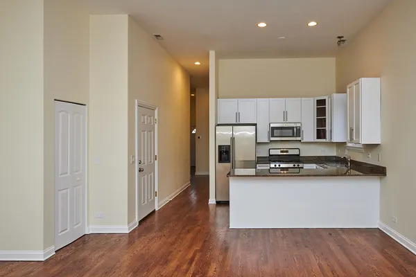$3,495 | 2436 West Cortez Street, Unit 3E, Chicago, IL 60622