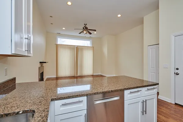 $3,495 | 2436 West Cortez Street, Unit 3E, Chicago, IL 60622