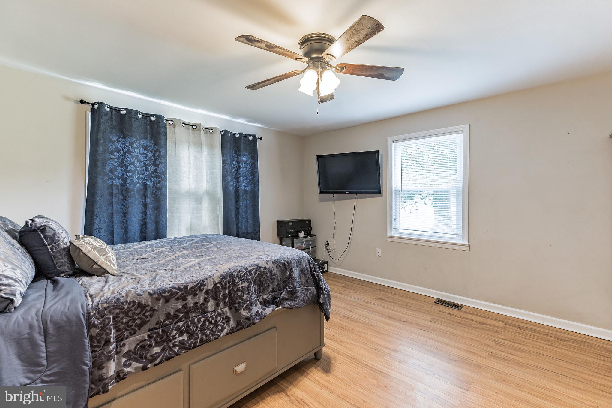 1906 Laurel Road Lindenwold, NJ 08021 - Photo 13 of 26