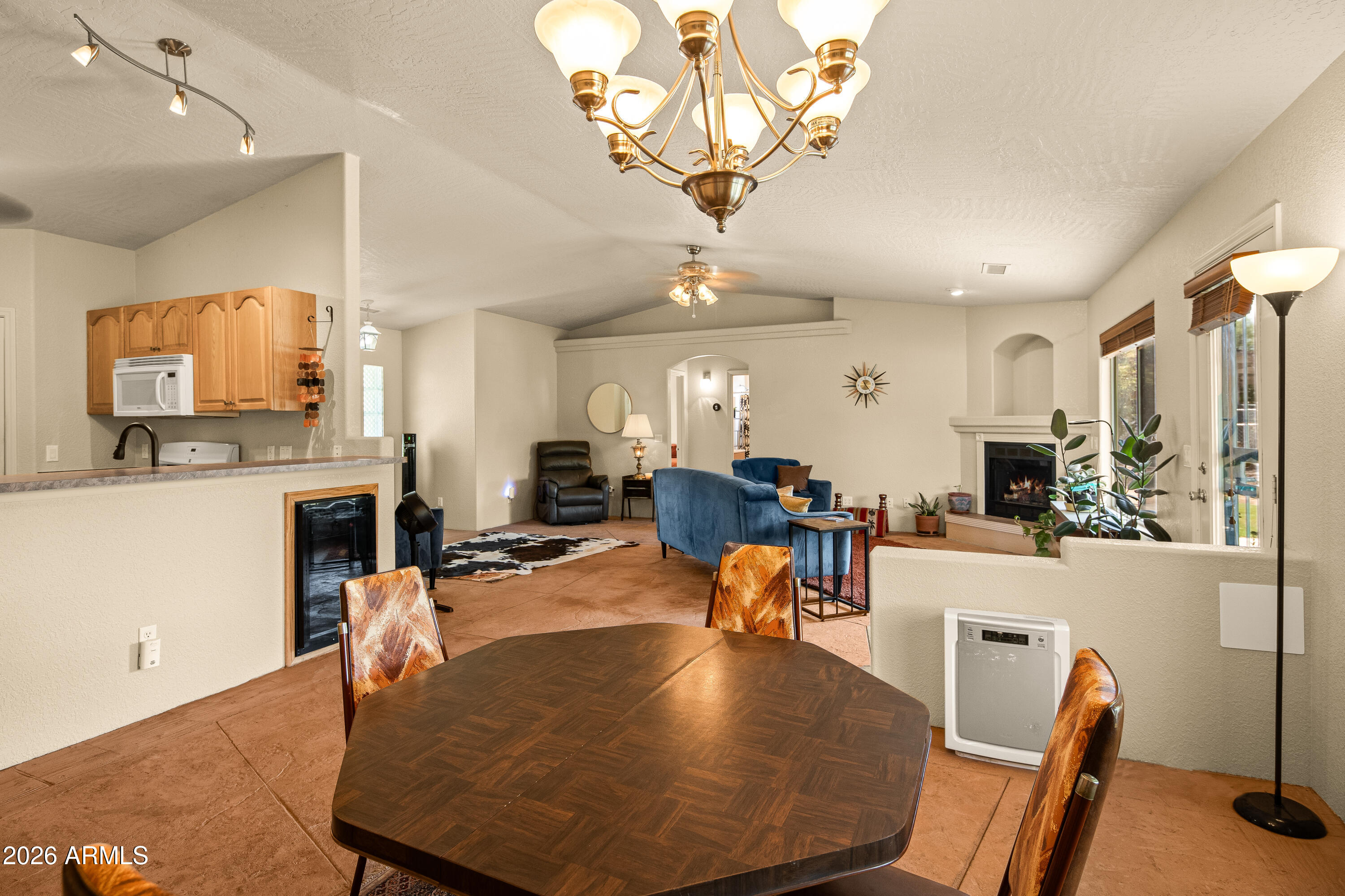 4975 East Geronimo Road Rimrock, AZ 86335 - Photo 28 of 41 Dining Room to Great Room