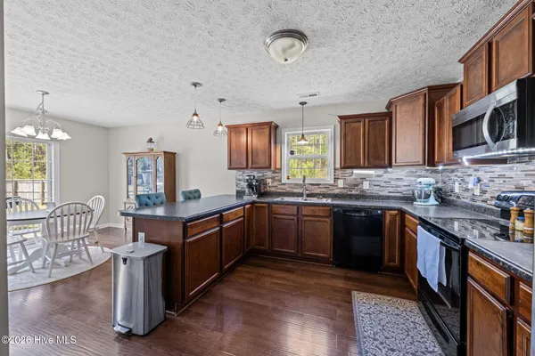 $305,000 | 100 Apple Drive, Havelock, NC 28532