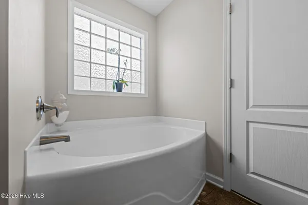 $305,000 | 100 Apple Drive, Havelock, NC 28532