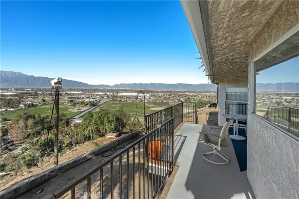 $1,900,000 | 11251 Laurel Avenue, Bloomington, CA 92316