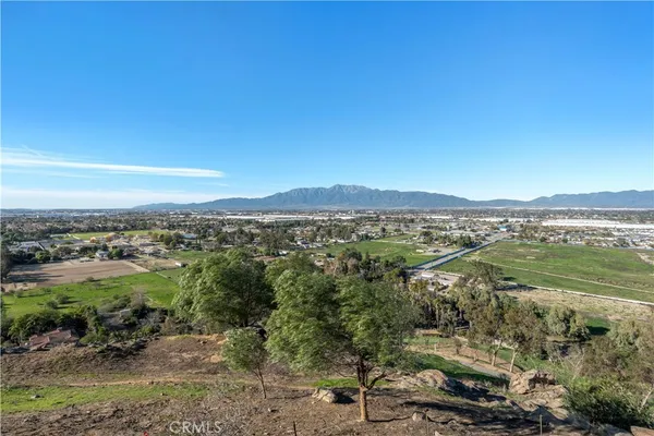$1,900,000 | 11251 Laurel Avenue, Bloomington, CA 92316