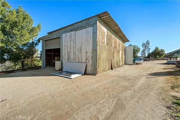 $1,900,000 | 11251 Laurel Avenue, Bloomington, CA 92316