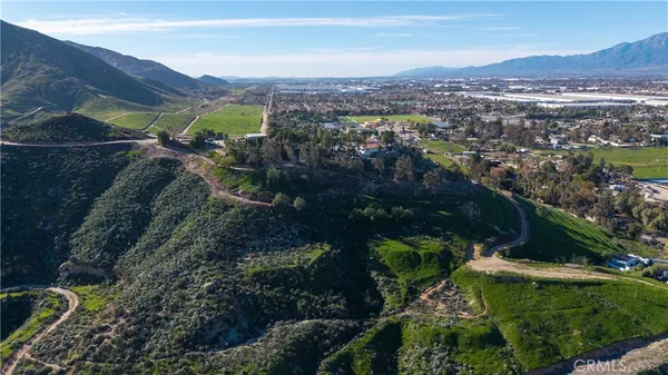 $1,900,000 | 11251 Laurel Avenue, Bloomington, CA 92316