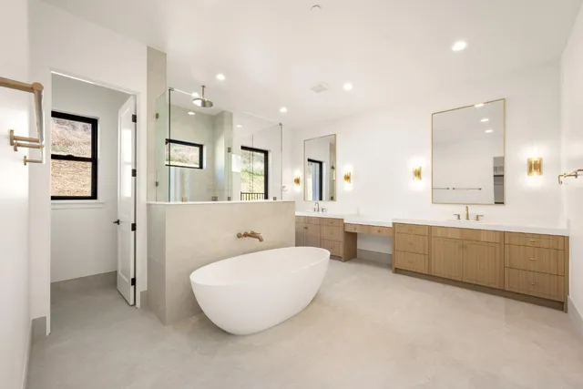 $2,349,000 | 1991 East Green Springs Road, Rescue, CA 95672