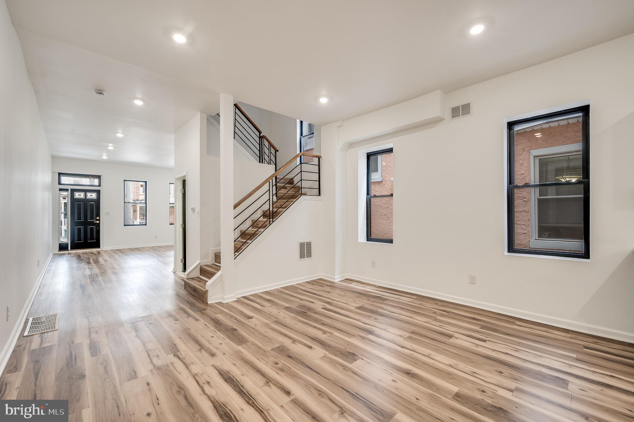 111 West Sharpnack Street Philadelphia, PA 19119 - Photo 13 of 36