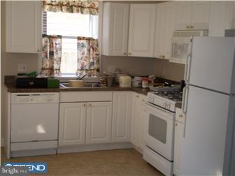 204 West Ritner Street Philadelphia, PA 19148 - Photo 3 of 5 Kitchen