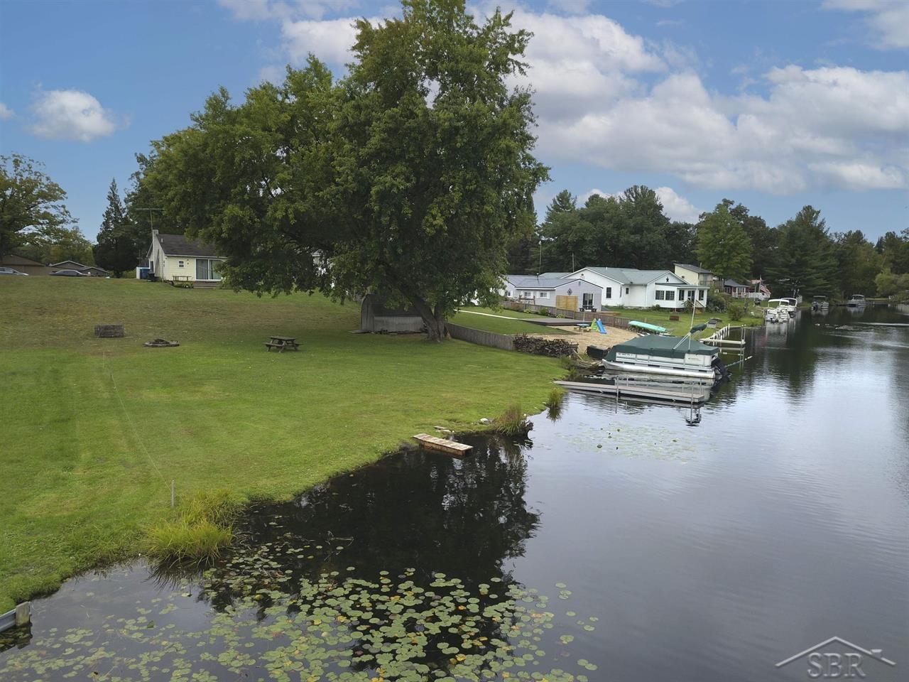 6601 Sawmill Road Harrison, MI 48625 - Photo 15 of 27 50092093-14.JPG