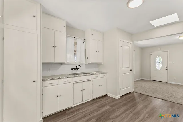 $1,100 | 214 Dallas Street, New Braunfels, TX 78130