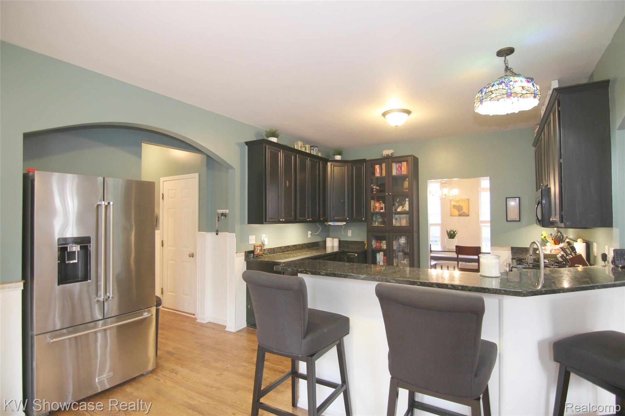 1787 Porter Road White Lake, MI 48383 - Photo 25 of 37 Porter Rd Kitchen 2.jpg
