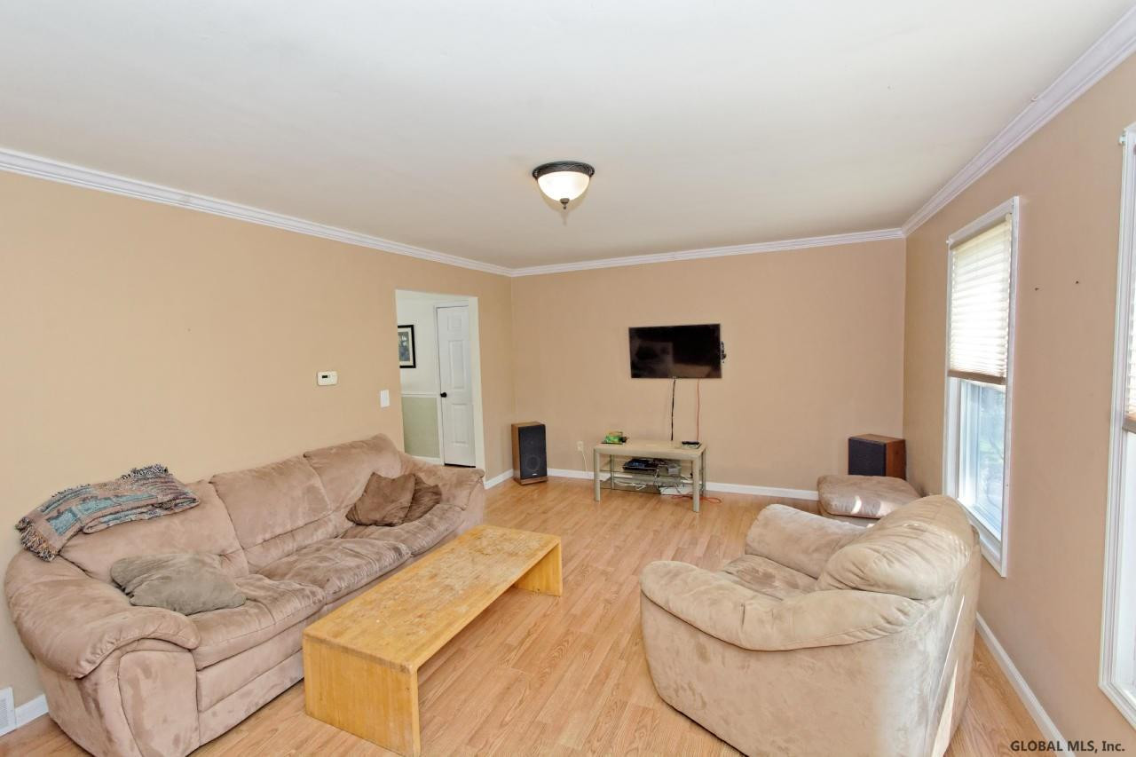 53 Beacon Road Bethlehem, NY 12077 - Photo 11 of 24 Photo 11