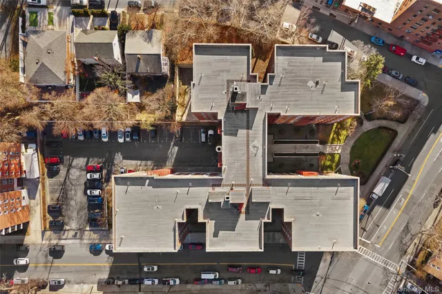 $150,000 | 480 Riverdale Avenue, Unit 2U, Yonkers, NY 10705