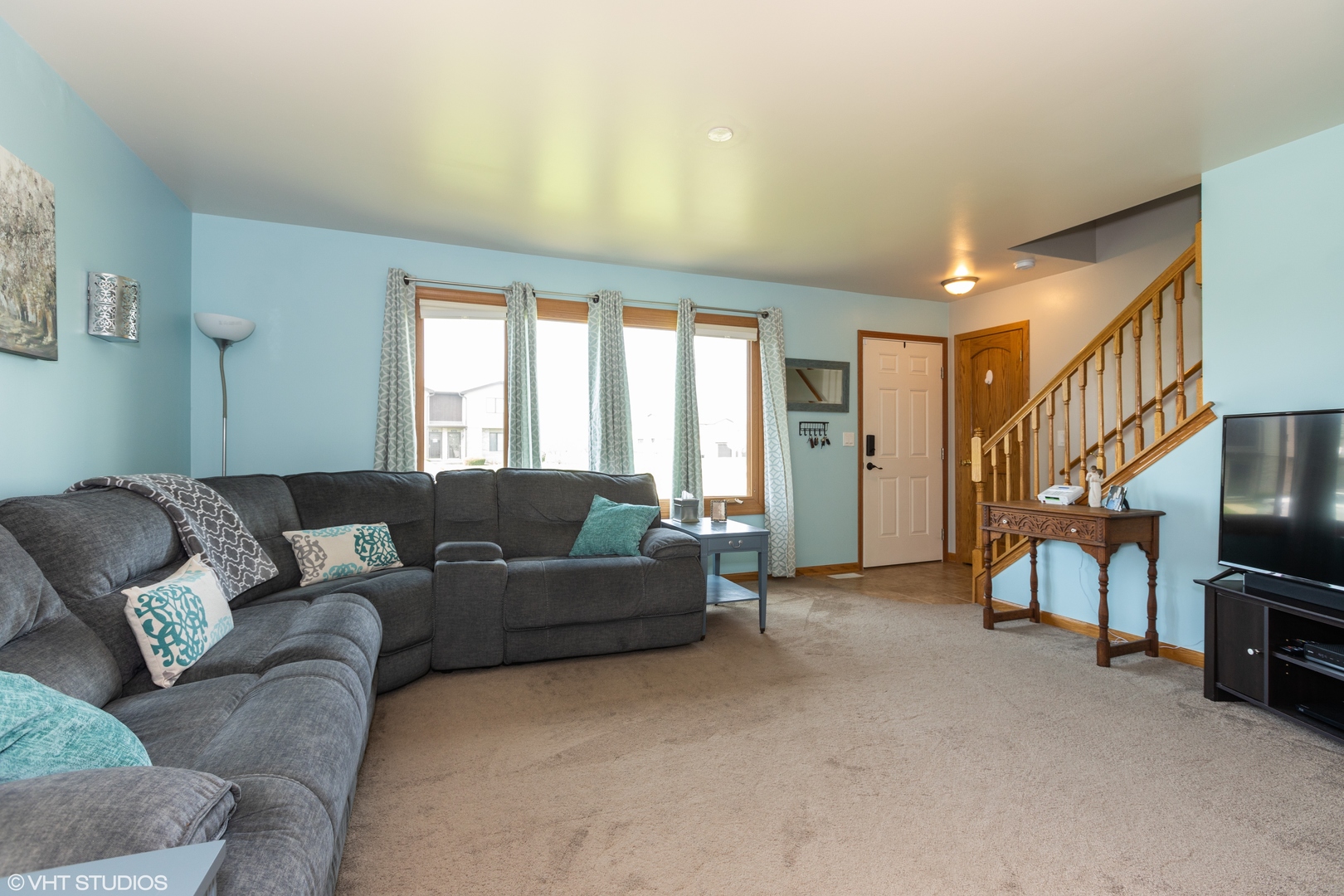 714 Sojourn Road New Lenox, IL 60451 - Photo 2 of 10