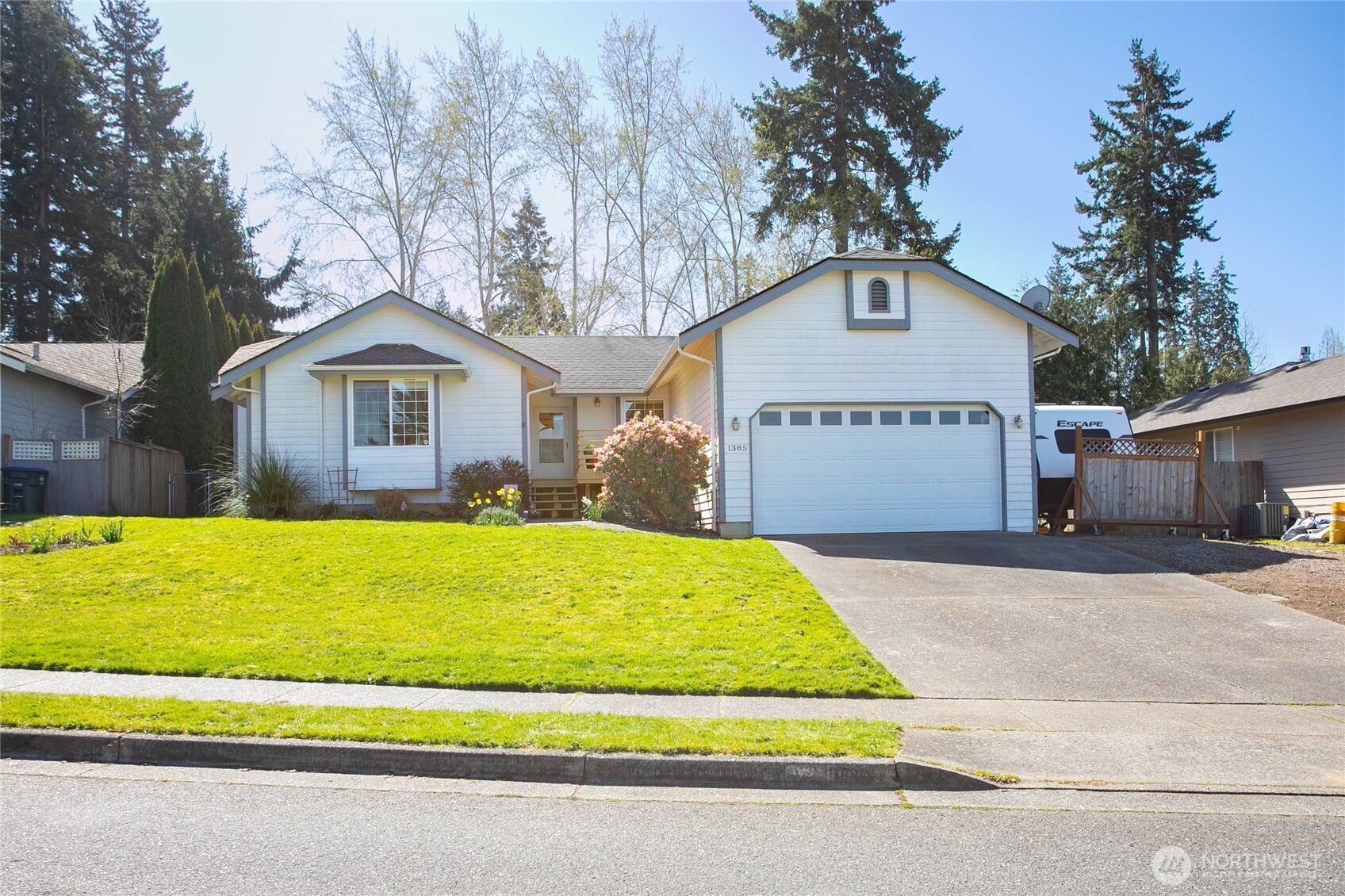 1385 McLeod Road Bellingham, WA 98226 - Photo 2 of 40