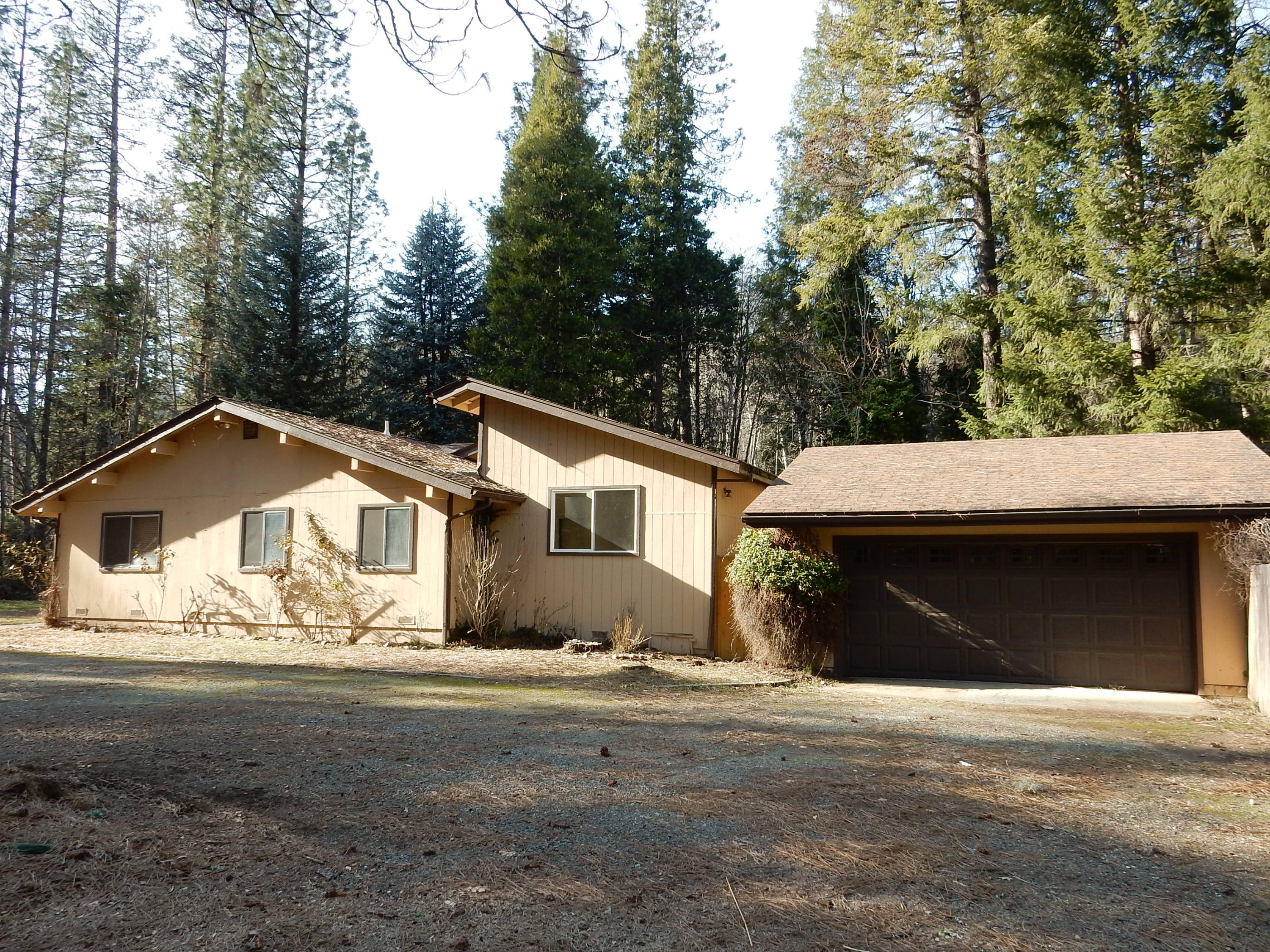 12 Billys Peak Road Trinity Center, CA 96091 - Photo 8 of 21 a front view of a house with a yard
