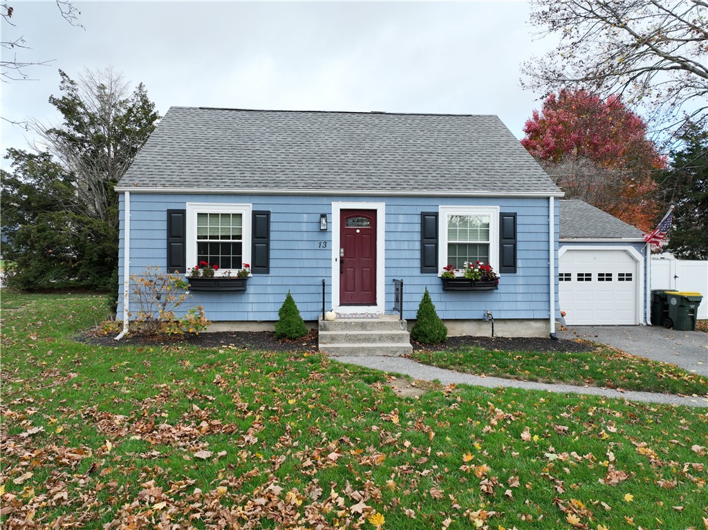 13 Herbert Street Smithfield, RI 02828 - Photo 2 of 36