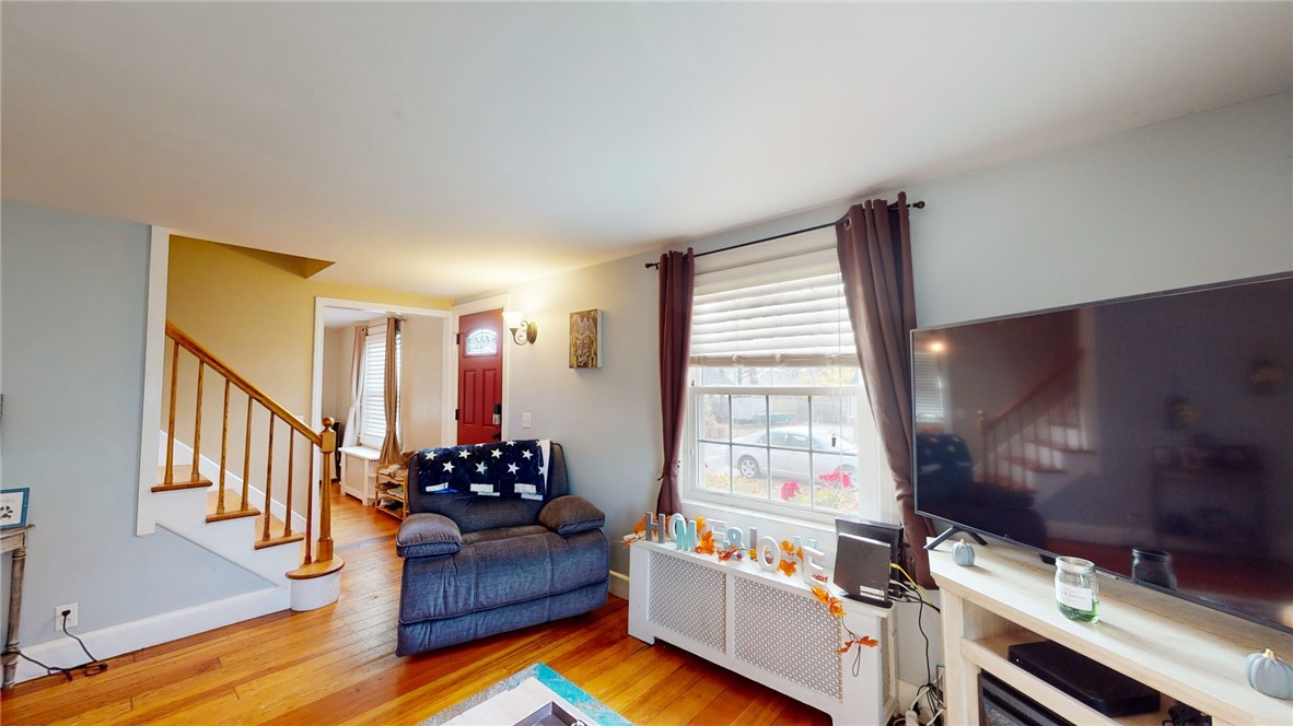 13 Herbert Street Smithfield, RI 02828 - Photo 5 of 36