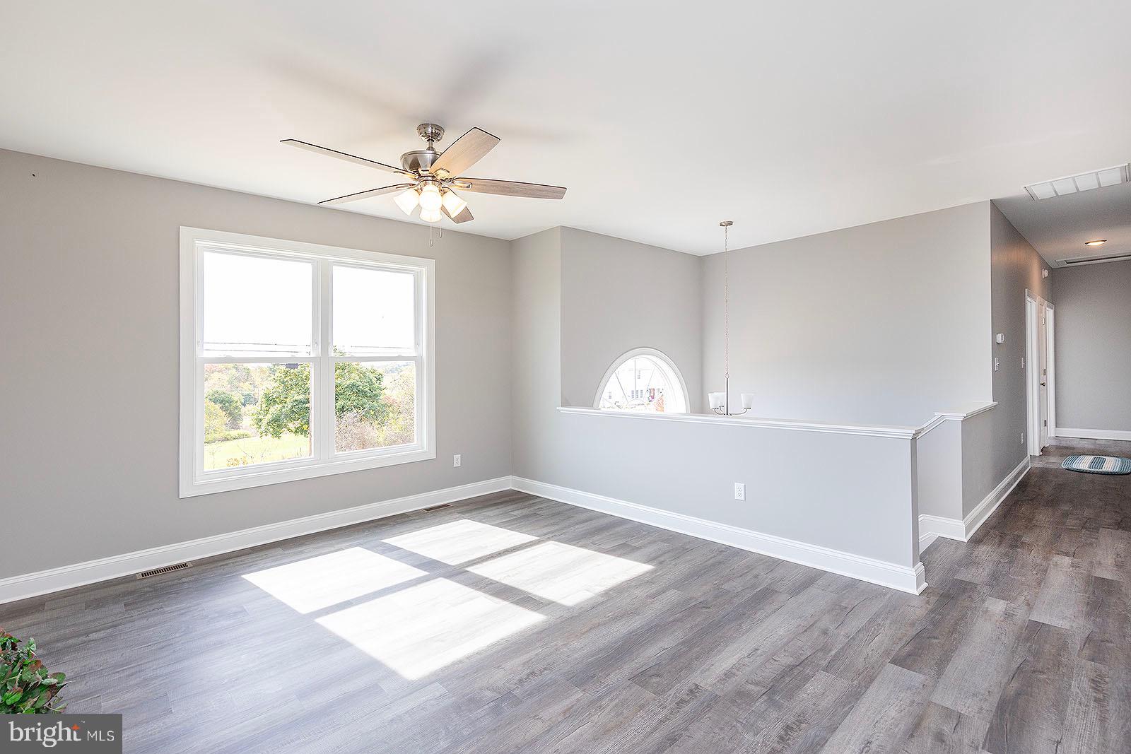 978 Round Hill Road Winchester, VA 22603 - Photo 17 of 41 LR, Daylight++