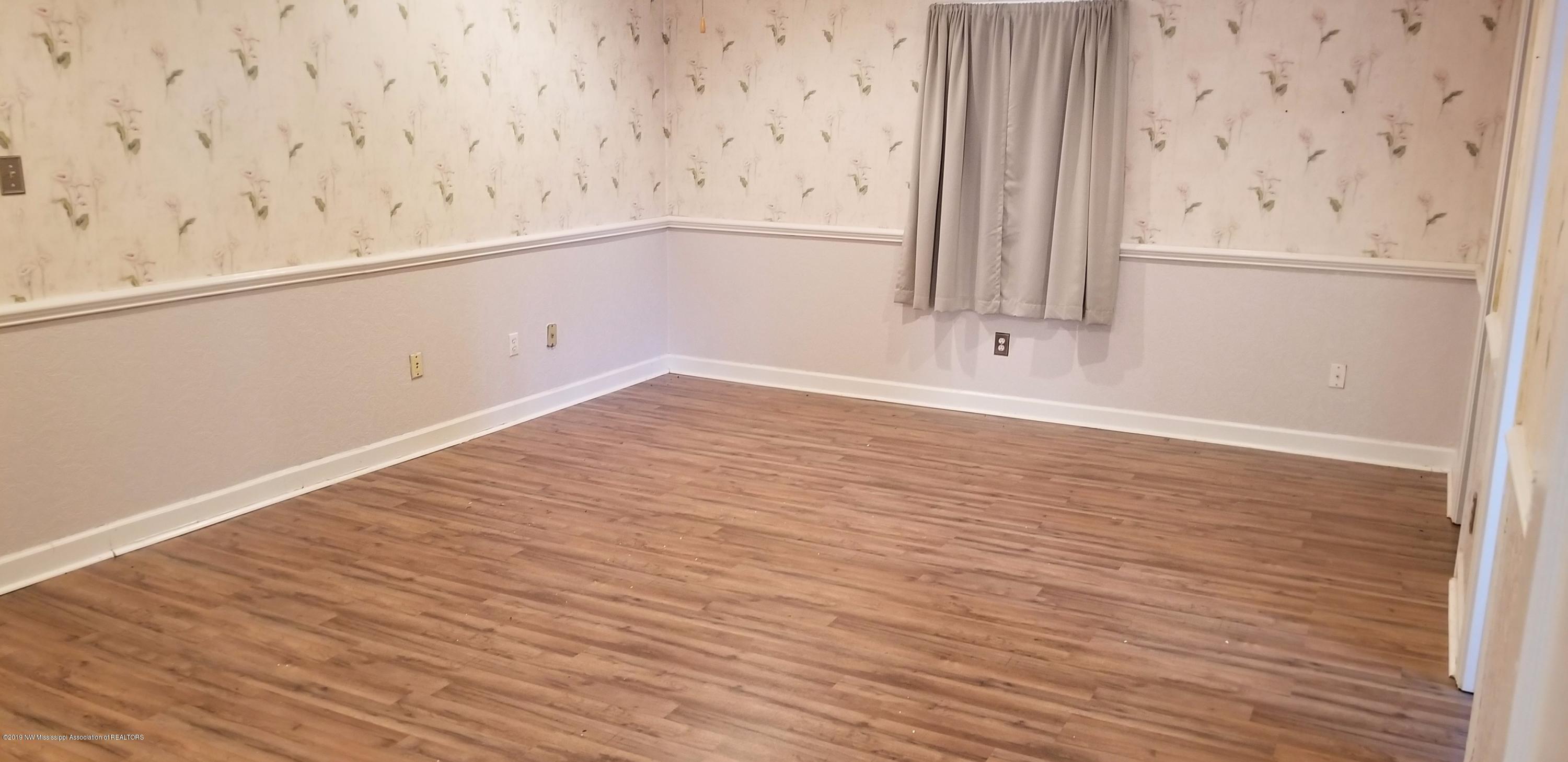 2128 North Red Banks Road Byhalia, MS 38611 - Photo 5 of 13 20190311_153622