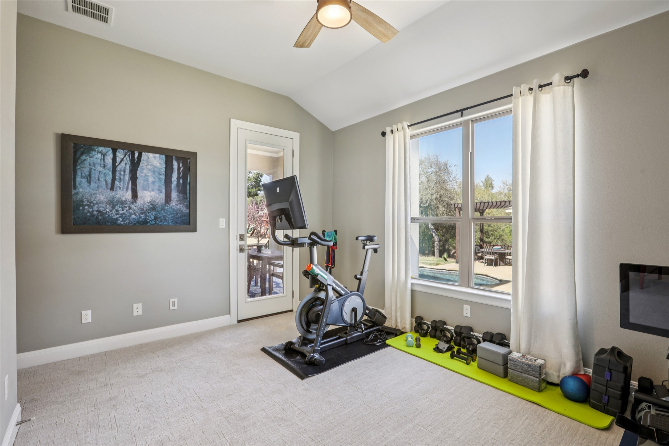 1000 Jonathan Cove Georgetown, TX 78628 - Photo 19 of 40 Secondary bedroom on main level w/ attached Jack & Jill bath