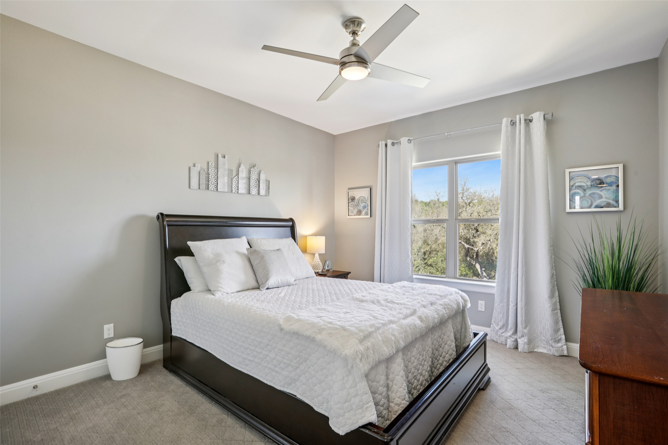 1000 Jonathan Cove Georgetown, TX 78628 - Photo 24 of 40 Secondary bedroom upstairs